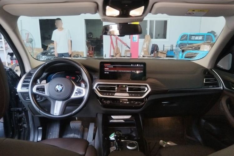 Used BMW X3 2022 Facelift xDrive30i Luxury Edition M Night Edition Package Center Console