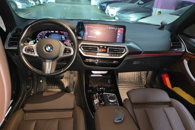 Used BMW X3 2022 Restyled xDrive30i Luxury Edition M Night Sky Package Center Console