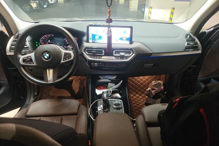 Used BMW X3 2022 Facelift xDrive30i Luxury Edition M Night Edition Package Center Console