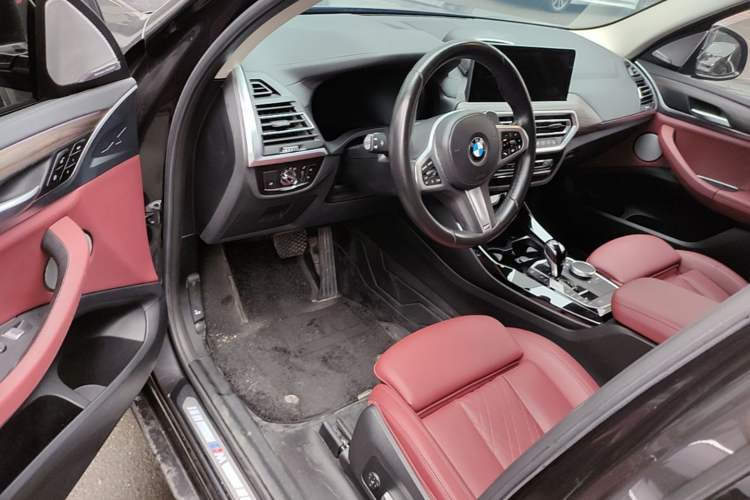 Used BMW X3 2022 xDrive30i Luxury Model M Night Sky Package Driver Seat