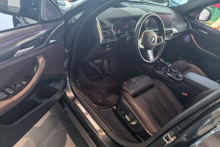 Used BMW X3 2022 xDrive30i Luxury Edition M Night Sky Package Driver Seat