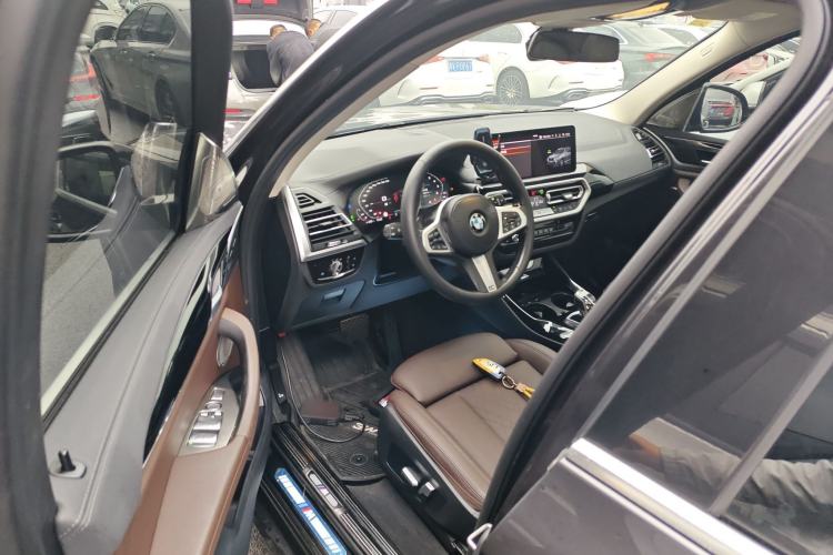 Used BMW X3 2022 xDrive25i M Sport Package Driver Seat