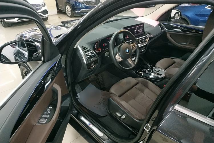 Used BMW X3 2022 Restyled xDrive25i M Sport Package Driver Seat