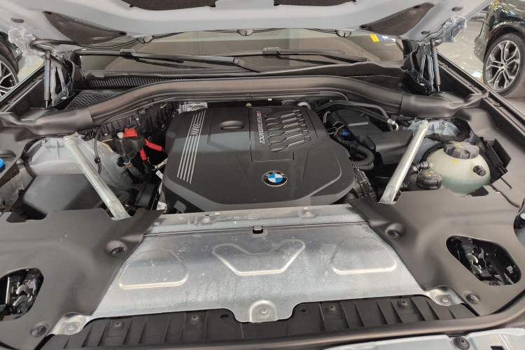 Used BMW X3 2022 M40i Engine Bay