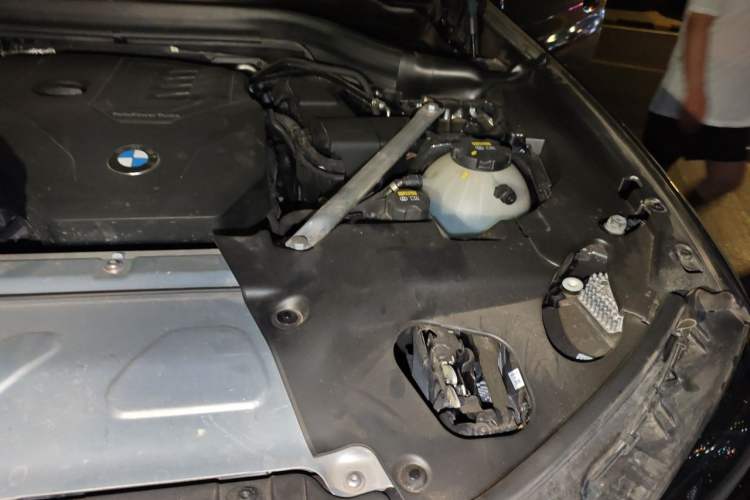 Used BMW X3 2022 Second Facelift xDrive30i Luxury Edition M Night Sky Package Engine Bay Left