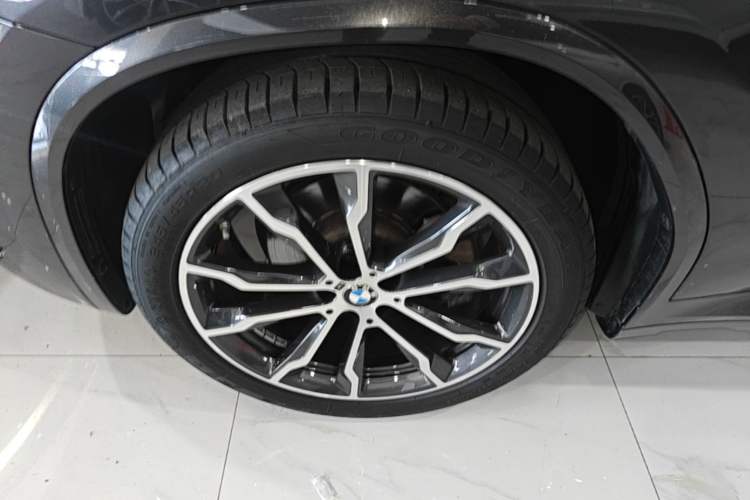 Used BMW X3 2022 xDrive30i Luxury Model M Night Sky Package Exterior 4