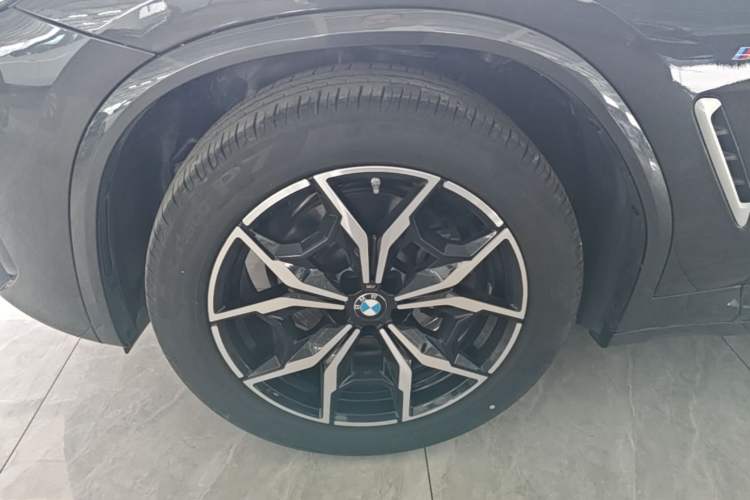 Used BMW X3 2022 Restyled xDrive25i M Sport Package Exterior 4