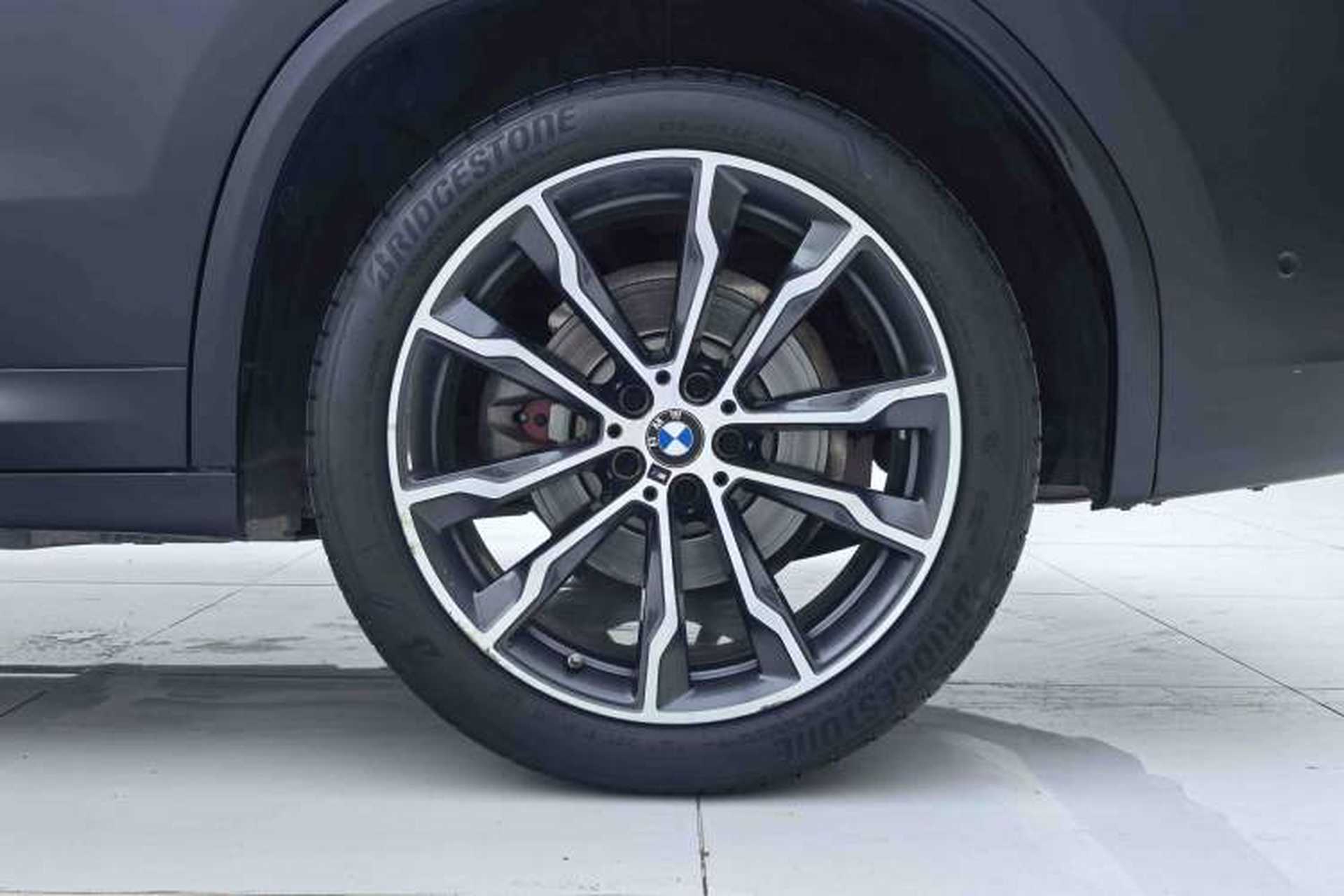 Used BMW X3 2022 Second Facelift xDrive30i Leading Edition M Night Sky Package Exterior 6