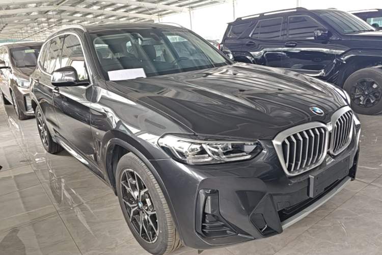 Used BMW X3 2022 Restyled xDrive25i M Sport Package Front Right 45 Deg