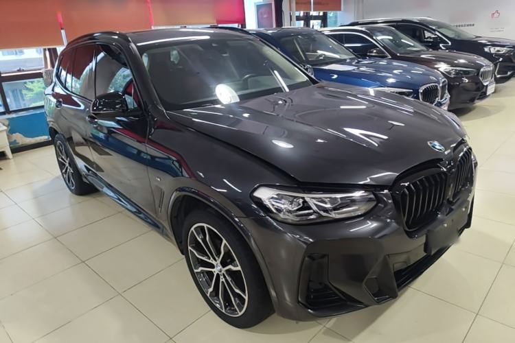 Used BMW X3 2022 Second Facelift xDrive30i Leading Edition M Night Sky Package Front Right 45 Deg