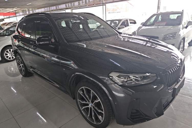 Used BMW X3 2022 Second Facelift xDrive30i Leading Edition M Night Sky Package Front Right 45 Deg