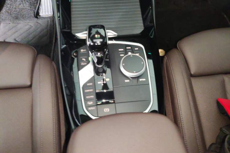 Used BMW X3 2022 Restyled xDrive25i M Sport Package Gear Lever