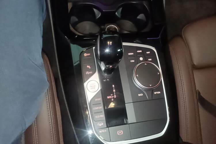 Used BMW X3 2022 xDrive30i Luxury Model M Night Sky Package Gear Lever