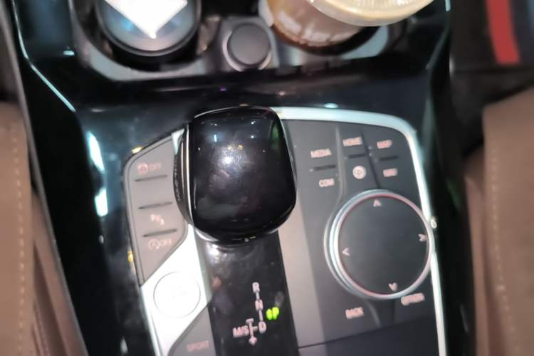 Used BMW X3 2022 xDrive25i M Sport Package Gear Lever