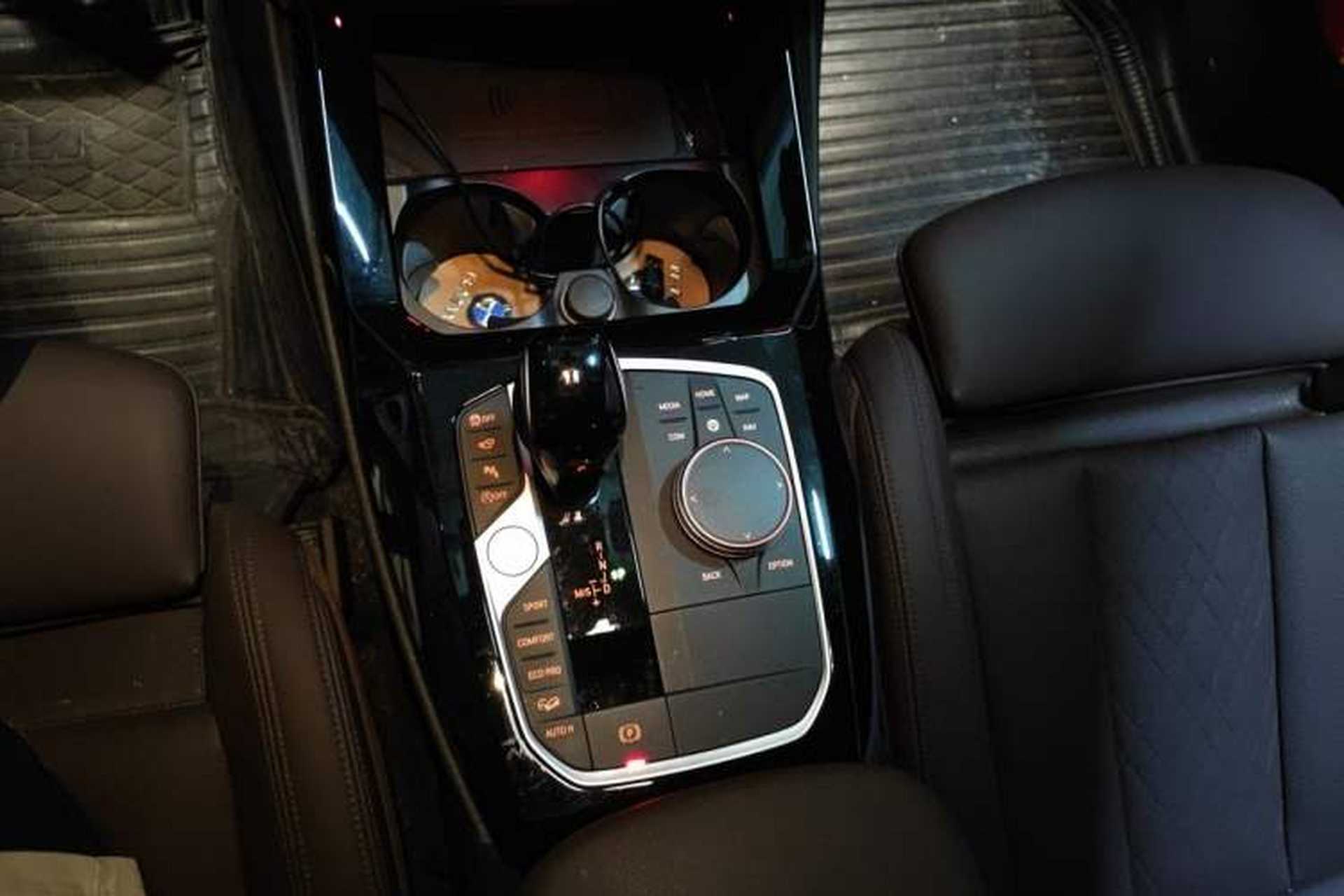 Used BMW X3 2022 Restyled xDrive30i Luxury Edition M Night Sky Package Gear Lever