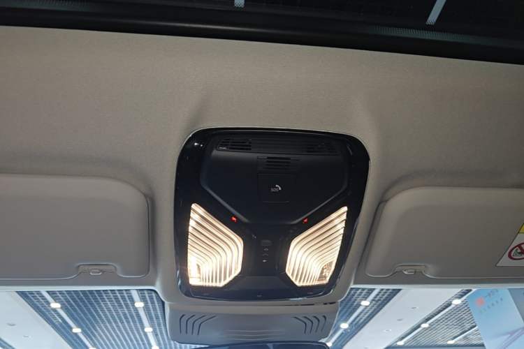 Used BMW X3 2022 xDrive30i Luxury Model M Night Sky Package Headliner