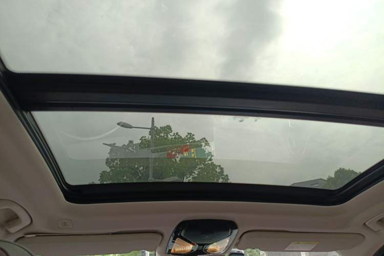 Used BMW X3 2022 xDrive30i Luxury Model M Night Sky Package Headliner
