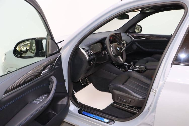 Used BMW X3 2022 M40i Interior 1
