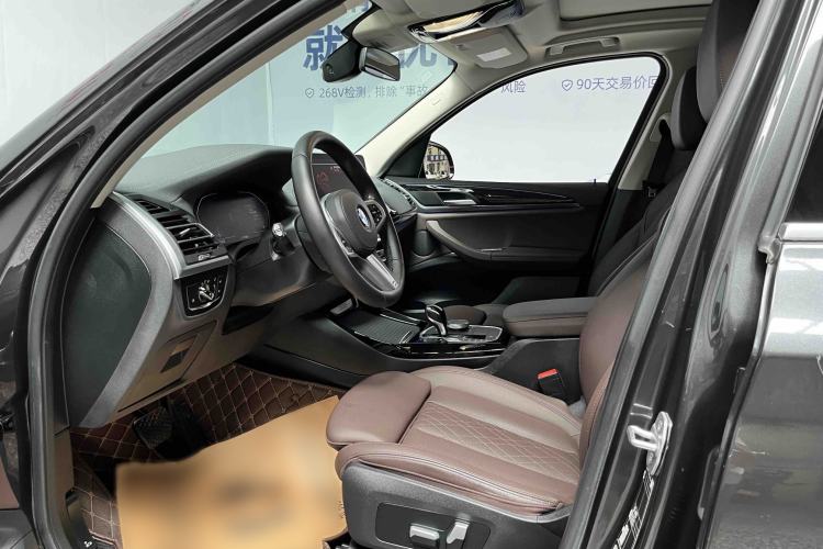 Used BMW X3 2022 xDrive25i M Sport Package Interior 4