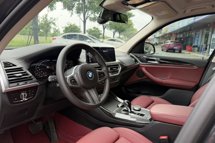 Used BMW X3 2022 Restyled xDrive25i M Sport Package Interior 4