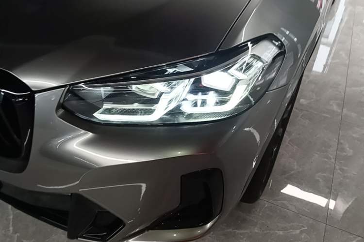 Used BMW X3 2022 Second Facelift xDrive30i Leading Edition M Night Sky Package Left Front Headlight