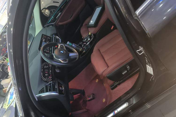 Used BMW X3 2022 xDrive25i M Sport Package Left Front Seat