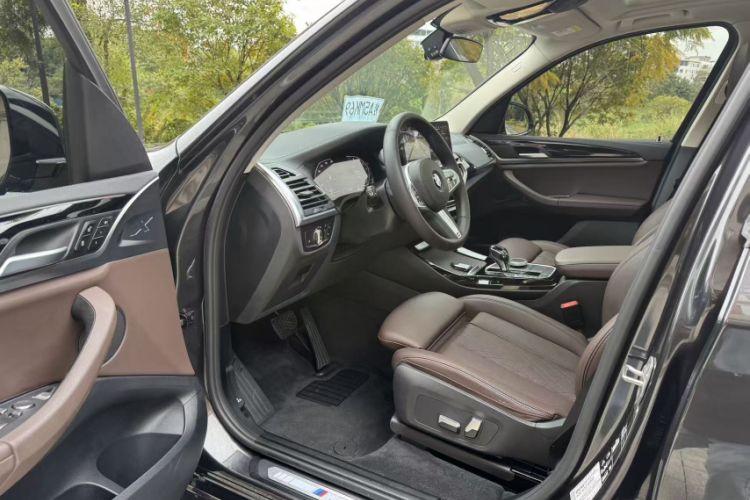 Used BMW X3 2022 Restyled xDrive25i M Sport Package Left Front Seat