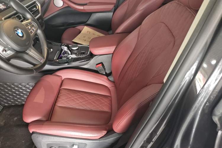 Used BMW X3 2022 Second Facelift xDrive30i Leading Edition M Night Sky Package Left Front Seat