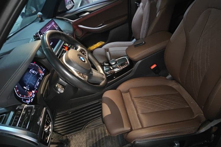 Used BMW X3 2022 Restyled xDrive30i Luxury Edition M Night Sky Package Left Front Seat