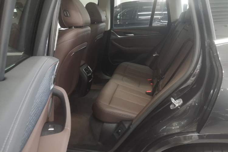 Used BMW X3 2022 xDrive25i M Sport Package Left Rear Seat