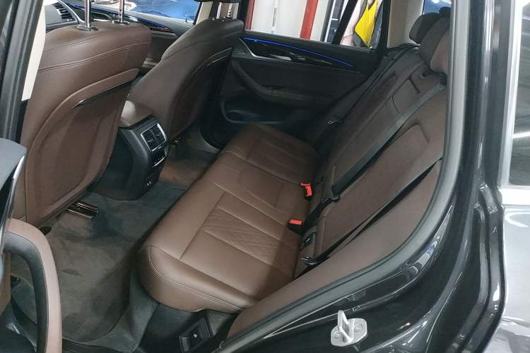 Used BMW X3 2022 Restyled xDrive25i M Sport Package Left Rear Seat
