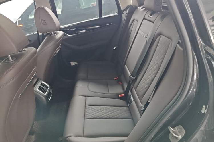 Used BMW X3 2022 Restyled xDrive25i M Sport Package Left Rear Seat