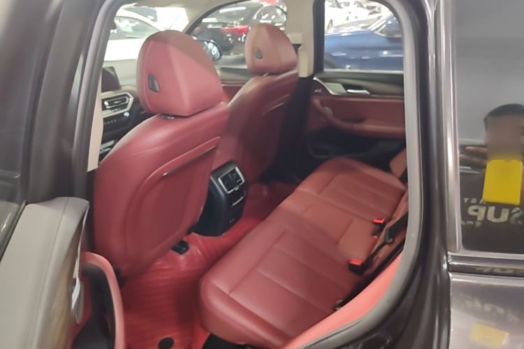 Used BMW X3 2022 Second Facelift xDrive30i Leading Edition M Night Sky Package Left Rear Seat