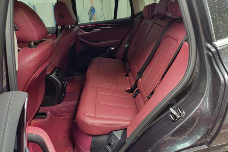 Used BMW X3 2022 Restyled xDrive25i M Sport Package Left Rear Seat
