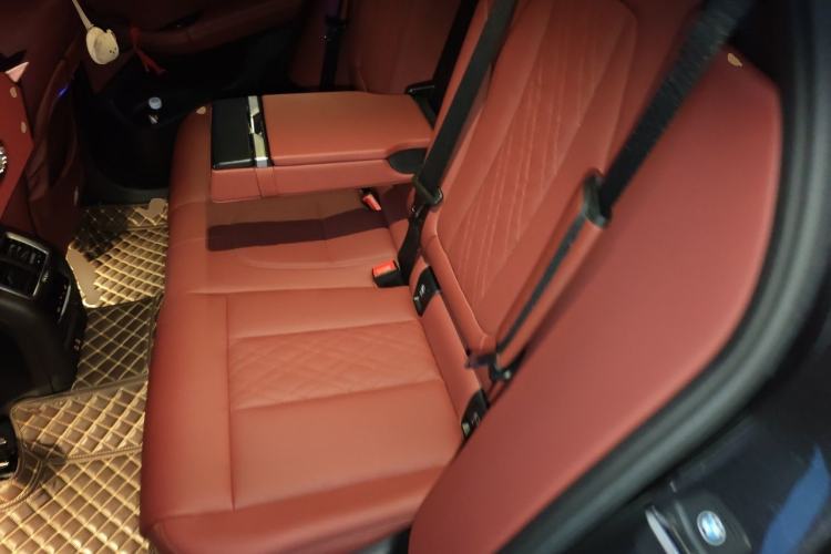Used BMW X3 2022 Second Facelift xDrive30i Luxury Edition M Night Sky Package Left Rear Seat