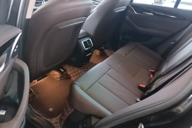 Used BMW X3 2022 Restyled xDrive25i M Sport Package Left Rear Seat
