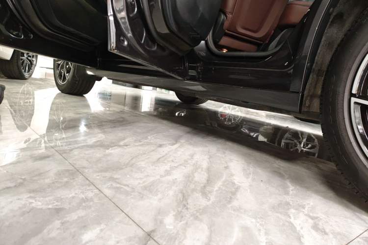 Used BMW X3 2022 Restyled xDrive25i M Sport Package Left Side Sill