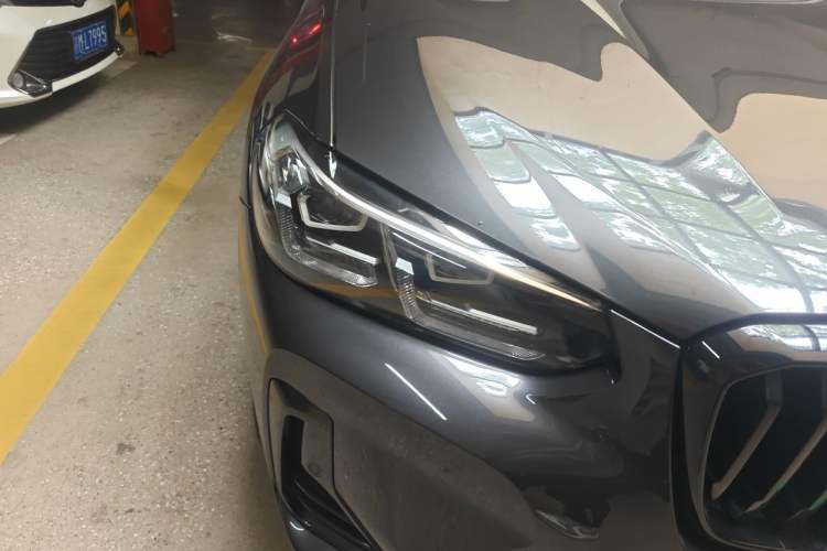 Used BMW X3 2022 Facelift xDrive30i Luxury Edition M Night Edition Package Right Front Headlight