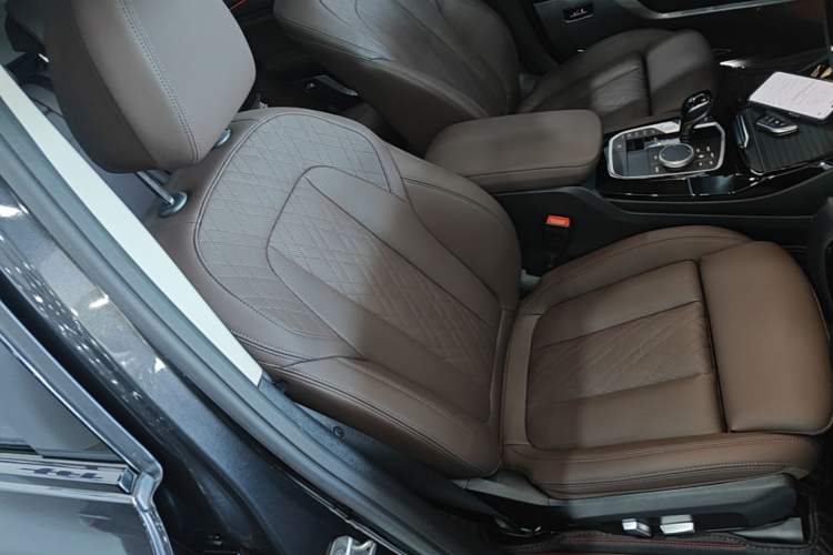 Used BMW X3 2022 xDrive30i Luxury Model M Night Sky Package Right Front Seat