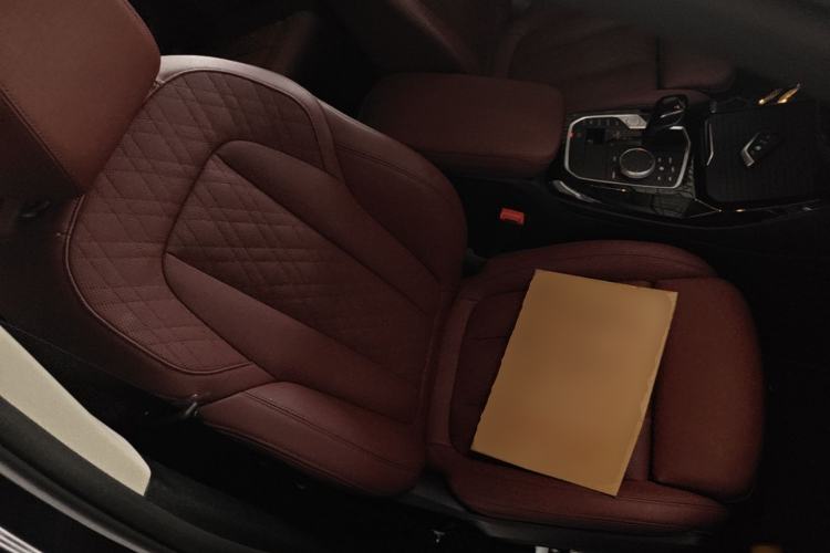 Used BMW X3 2022 Second Facelift xDrive30i Leading Edition M Night Sky Package Right Front Seat