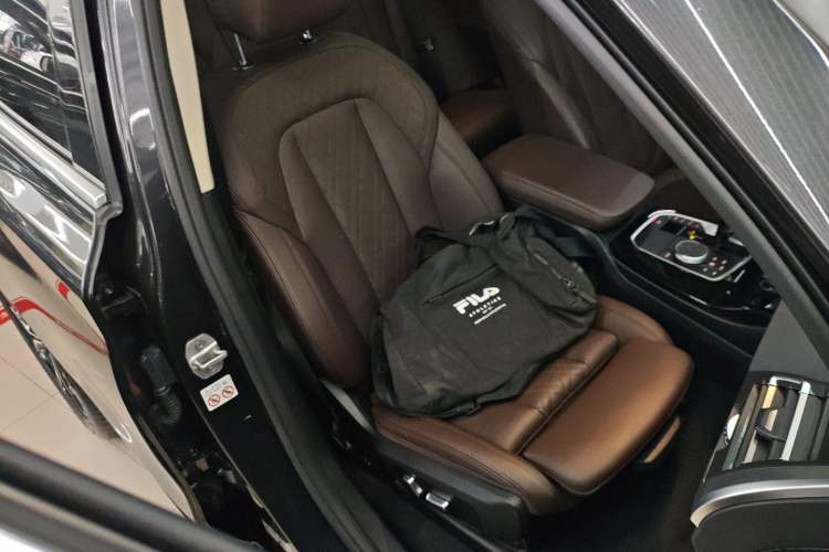 Used BMW X3 2022 xDrive25i M Sport Package Right Front Seat