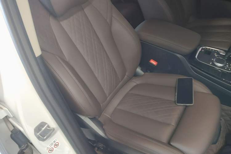 Used BMW X3 2022 Restyled xDrive25i M Sport Package Right Front Seat
