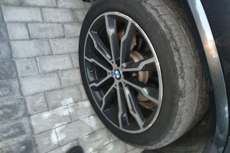 Used BMW X3 2022 Facelift xDrive30i Luxury Edition M Night Edition Package Right Front Wheel Hub