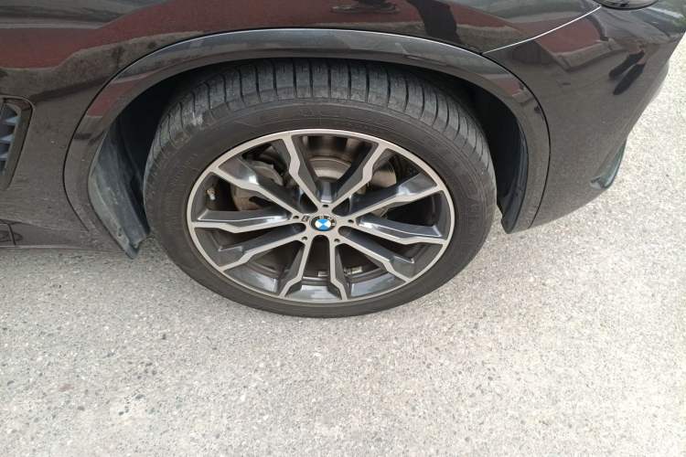 Used BMW X3 2022 xDrive30i Luxury Model M Night Sky Package Right Front Wheel Hub