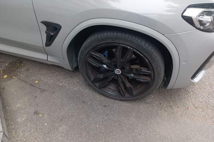 Used BMW X3 2022 M40i Right Front Wheel Hub