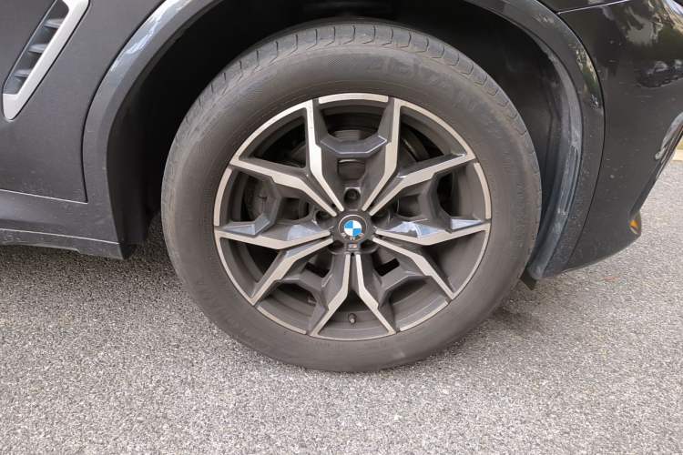 Used BMW X3 2022 Restyled xDrive25i M Sport Package Right Front Wheel Hub