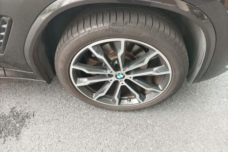 Used BMW X3 2022 xDrive30i Luxury Model M Night Sky Package Right Front Wheel Hub