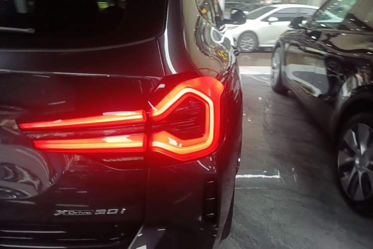 Used BMW X3 2022 xDrive30i Luxury Model M Night Sky Package Right Rear Taillight