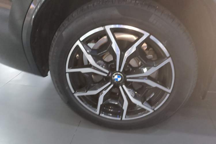 Used BMW X3 2022 xDrive25i M Sport Package Right Rear Wheel Hub