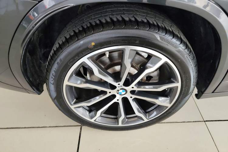 Used BMW X3 2022 xDrive30i Luxury Model M Night Sky Package Right Rear Wheel Hub